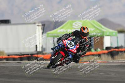 media/Oct-30-2025-Racers Edge (Thu) [[dabbdaf680]]/2-A Group/Session 2 (Turn 16)/